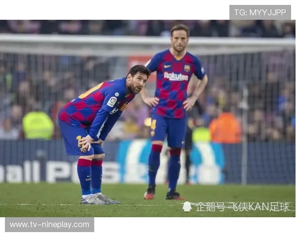 谁是当今足球界的天下第一球星争议与荣耀的背后