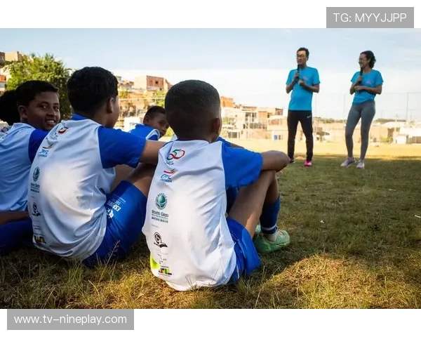 震撼全场盘点足球巨星经典动作剪辑燃爆绿茵激情时刻 震撼全场盘点足球巨星经典动作剪辑燃爆绿茵激情时刻